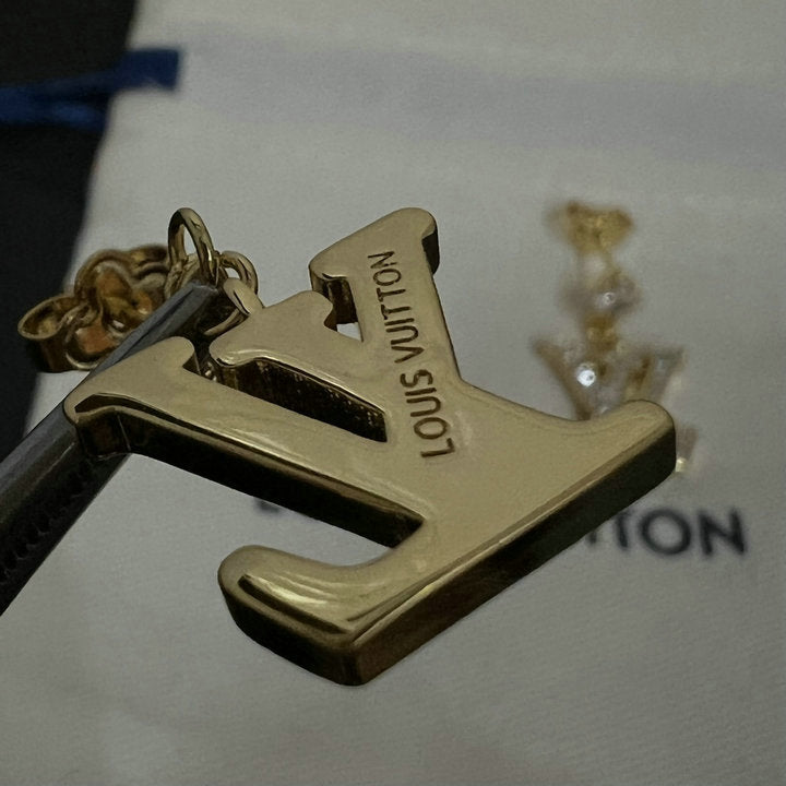 LV earrings gold 2