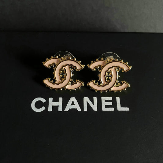 C small earrings