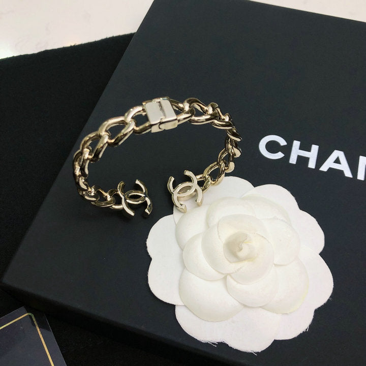 C bracelet